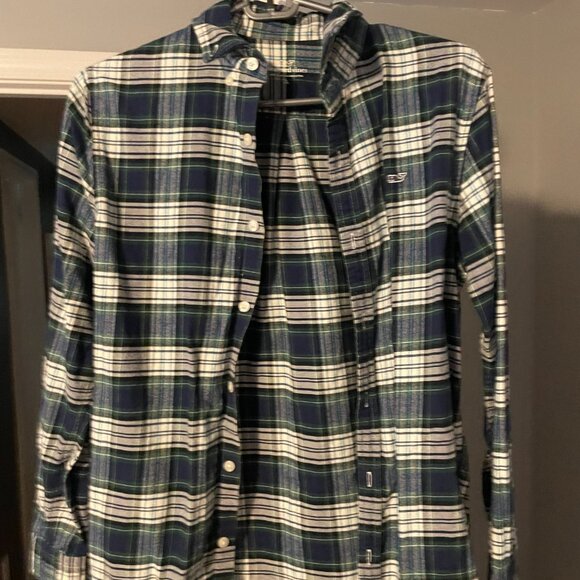 Vineyard Vines Flannel Size L (18) - Picture 2 of 3